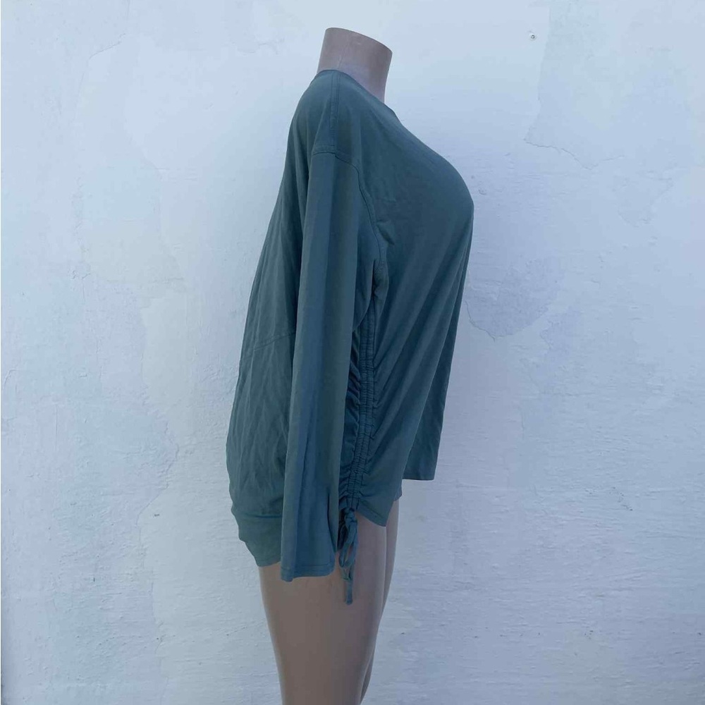 lululemon athletica Teal Long Sleeve Top - Picture 3 of 8